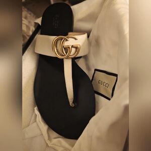 Gucci Women's  Thong Sandals Marmont GG in Mystic White (Cream) Euro Sz 39 Us 9